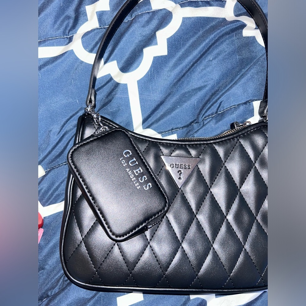 Guess black shoulder purse with card holder keychain included